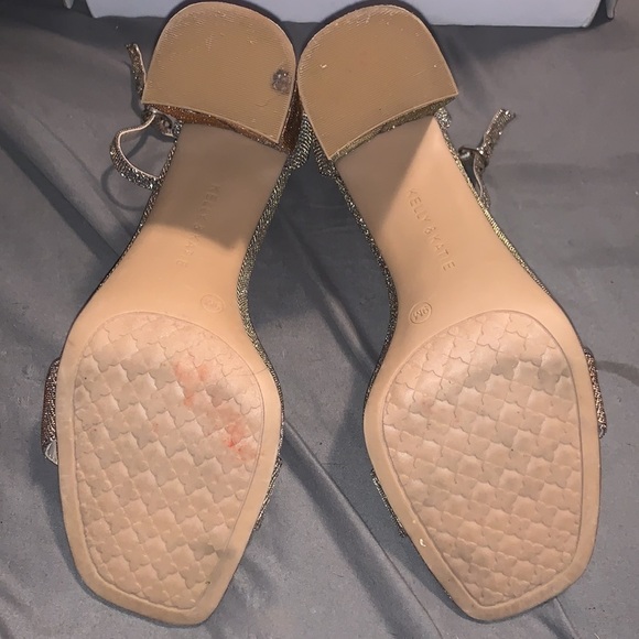 Kelly and Katie open toe heel. Size 9 - Picture 7 of 9